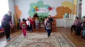 Веселая эстафета в дошкольном отделении